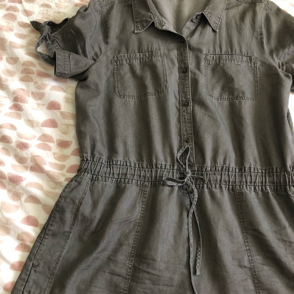Express Green Cargo Romper (Large) - Picture 3 of 3
